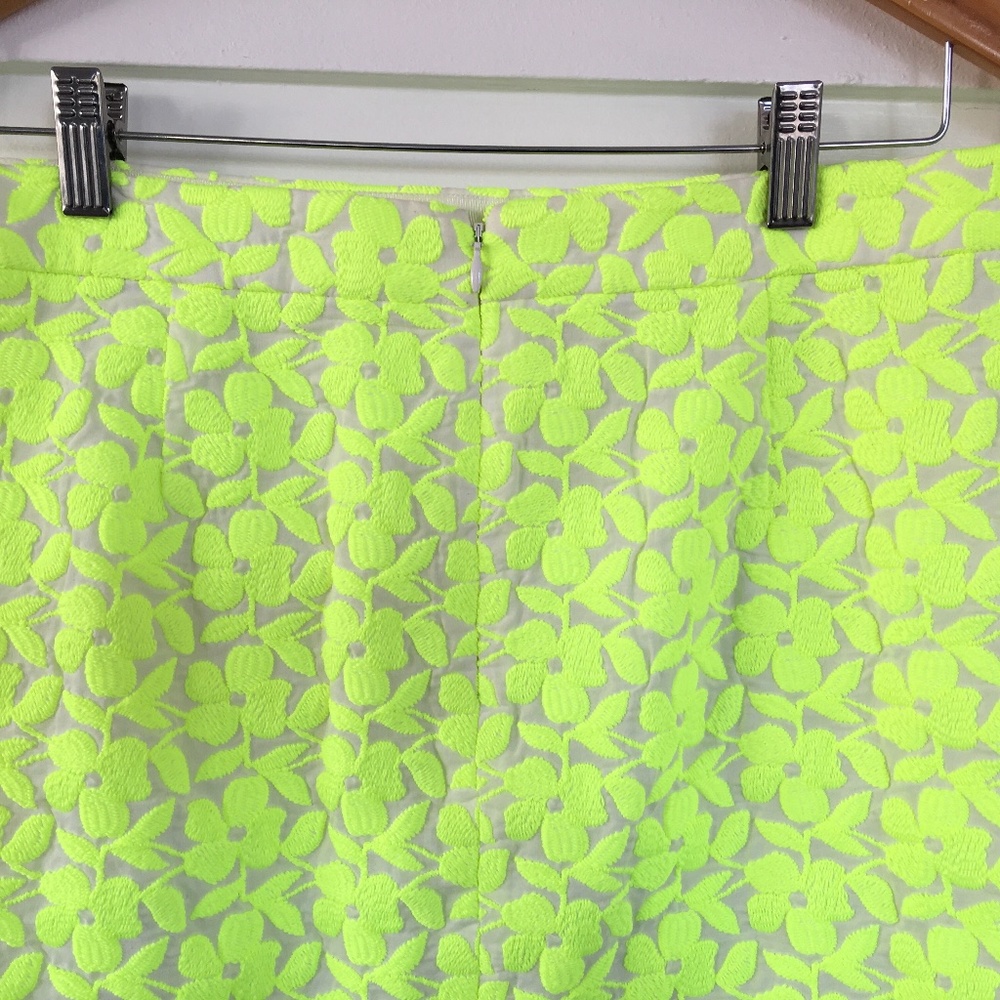 J. CREW BRIGHT YELLOW EMBROIDERED MINI SKIRT WOMENS SIZE 6 - Picture 6 of 15